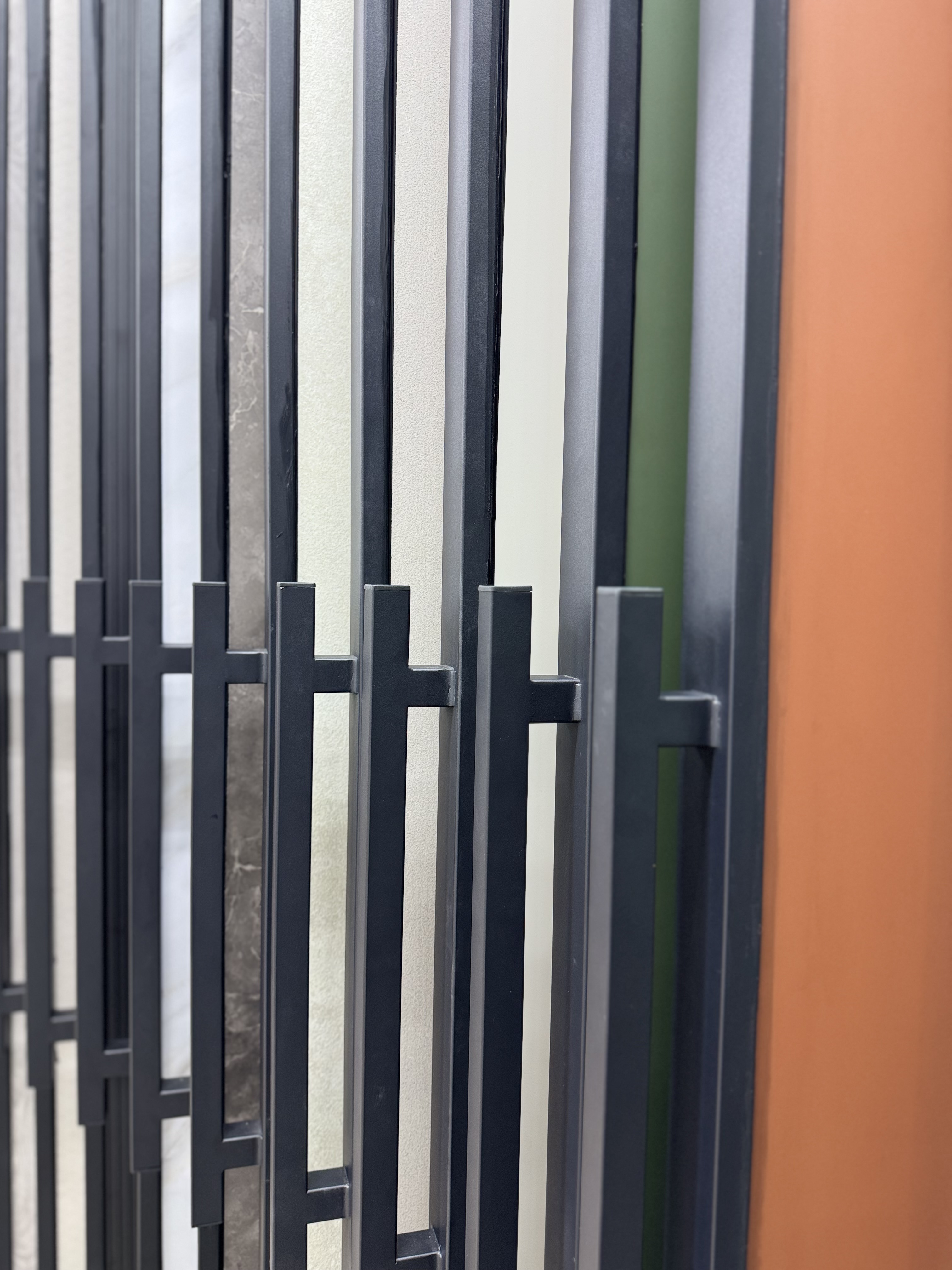 Vertical Display Rails Display rack Vertical – ALLNEW DOORS & SYSTEMS PTE LTD